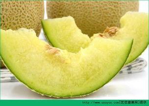 怀孕梦到吃蛋糕吃哈密瓜,蛋糕与哈密瓜的甜蜜寓意